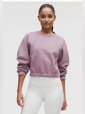 Lululemon Scuba Cropped Relaxed Crewneck in Lavender Lux